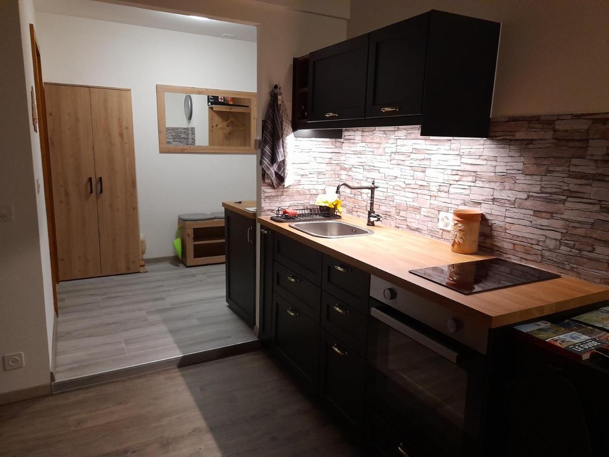 Studio Chez Un Vigneron Au Village Au 2Eme Etage Sans Ascenseur Villeneuve Esterno foto