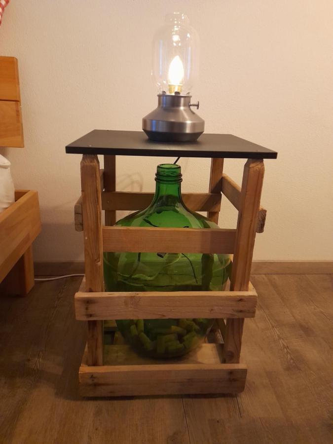 Studio Chez Un Vigneron Au Village Au 2Eme Etage Sans Ascenseur Villeneuve Esterno foto